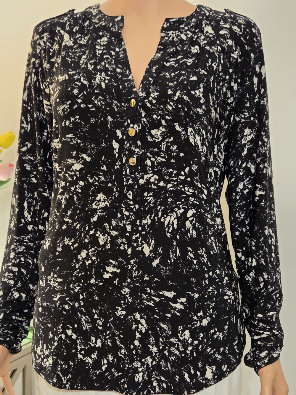 INC International Concepts Black and White Marble Print Long Sleeve Henley